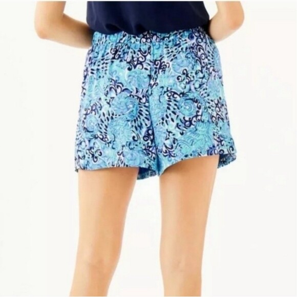 Lilly Pulitzer Mylee Shorts Womens Size 6 Blue Tropical Tie Front Resort - Picture 2 of 7